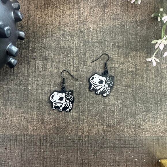 Skeleton Bulbasaur Earrings - Picture 1 of 2